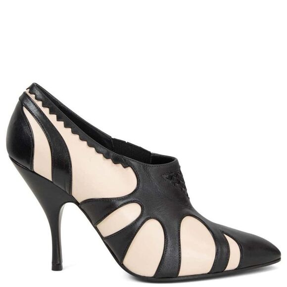 AUTHENTIC BOTTEGA VENETA leather ivory & black POINTED TOE pointed pumps size 38 - Picture 1 of 10